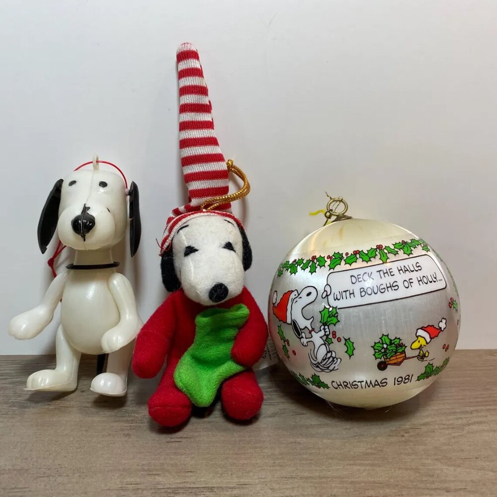 Snoopy Christmas Ornaments LOT Satin Ball 1981 Plush and Plastic